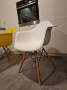 Krzesło kubełkowe skandynawskie plastikowe