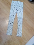Leginsy dla dziewczynki na 140 cm.    D