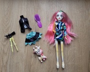 Lalka z akcesoriami (teleskop, ubranie, szczotka do włosów, breloczek)