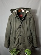 Markowa kurtka GUESS w stylu parki