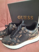 Sneakersy damskie Guess  Kaddy 40