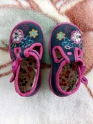 Granatowe jeansowe polskie buty kapcie haft w kwiaty kwiatki Befado 18