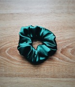 Gumką typu scrunchies butelkowa zieleń 