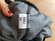 Nowe zamszowe spodnie dresowe xxs