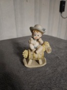 Figurka z masy gipsowo-ceramicznej 