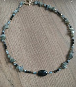 Naszyjnik z kamieni naturalnych 