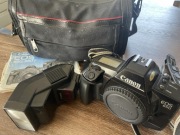 Aparat fotograficzny Canon EOS 650 lampa błyskowa Speedlite 300EZ