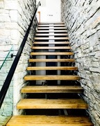 Schody stopnie trepy drewniane dębowe bukowe lite drewno - cała Polska