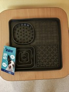 Mata do lizania dla psa i kota