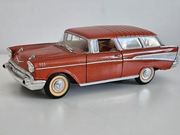 Chevrolet Nomad 1957 skala 1/18 Road Legends