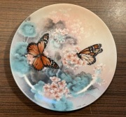 UNIKAT LENA LIU Śliczny talerz ozdobny porcelanowy MOTYLE #2