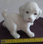 Figurka pies porcelanowy