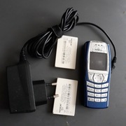 Nokia 6610i wraz z ładowarka, simlock plus'a.