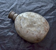 Stara manierka sygnowana