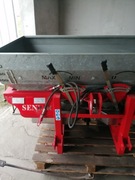 rozsiewacz nawozów zawieszany 600kg