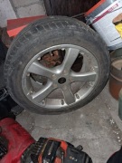 Felgi wraz z oponami letnimi 205/55/R16