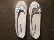 BŁĘKITNE TENISÓWKI Z KOKARDKĄ 38