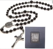 Różaniec męski z medalikiem św. Benedykta z hematyt Czarny onyks