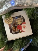 Świąteczne pudełko z naturalną pastyłą owocową – ręcznie robiona