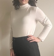 Biały wiskozowy sweterek, super miękki