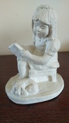 Austin Sculpture Dziewczynka czytająca książkę 