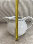 Dzbanek -antyk -kantyna niemiecka 