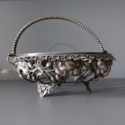 Koszyk ażurowy z metalu srebrzonego