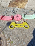 Zjeżdżalnia długość 2m+huśtawki . 