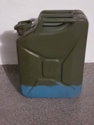 Kanister PN 20 L lata 80.