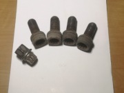 Złodziejka - przejściówka do śrub AUDI a3 8l