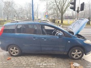Uszkodzona Mazda 5 - 7 miejsc benzyna z gazem 