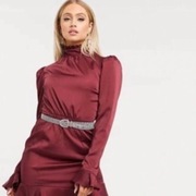 Bordowa sukienka z paskiem Missguided 