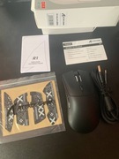 Myszka Attack Shark R1 - Czarna