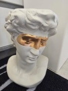 Wazon grecka rzeźba - popiersie/głowa. 