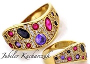 Złoty pierścionek wysadzany kolorowymi kamieniami 