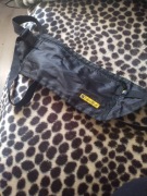 Nerka czarna używana jednokieszeniowa mała