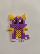 Spyro fioletowy z koralików do prasowania