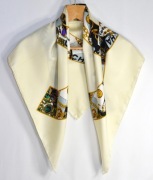 Piękna, vintage, jedwabna apaszka CHANEL