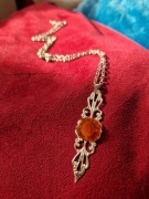 ZAWIESZKA  1,5 X 4 CM + ŁAŃCUSZEK 50 CM   BURSZTYN BAŁTYCKI