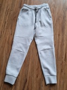 spodnie dresowe z USA american eagle stan bdb 2 razy założone rozmiar S