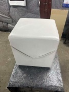 Pufa Biała Podnóżek 