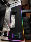 Nowa podkładka RGB XXL z ładowaniem bezprzewodowym 