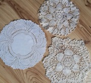 Serwetki szydełkowe śr. ok. 26-22 cm