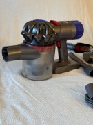 Odkurzacz Dyson V8