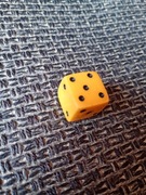 Kostka do gry z bakelitu (ok. 1930r.–1950r.)