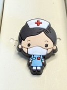 Lekarska Przypinka do Crocs