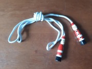 Skakanka świąteczna z drewnianymi uchwytami Mikołaje | vintage