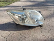 Reflektor prawy przód Toyota Auris 1