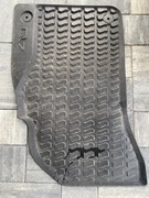 AUDI Q7 dywanik gumowy