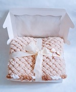 ręcznie robiony kocyk dziecięcy dla noworodków